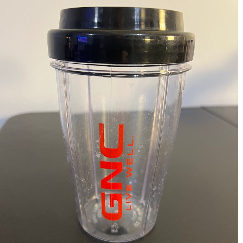 GNC Live Well 20oz Protein Shaker Bottle with Lid with Straw Lid